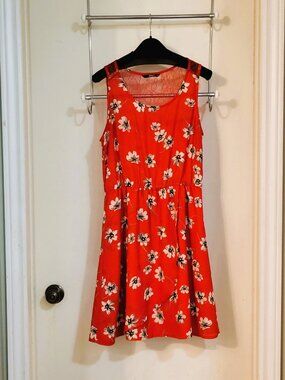 ONLY sleeveless dress red floral - Size 38 (US Medium)